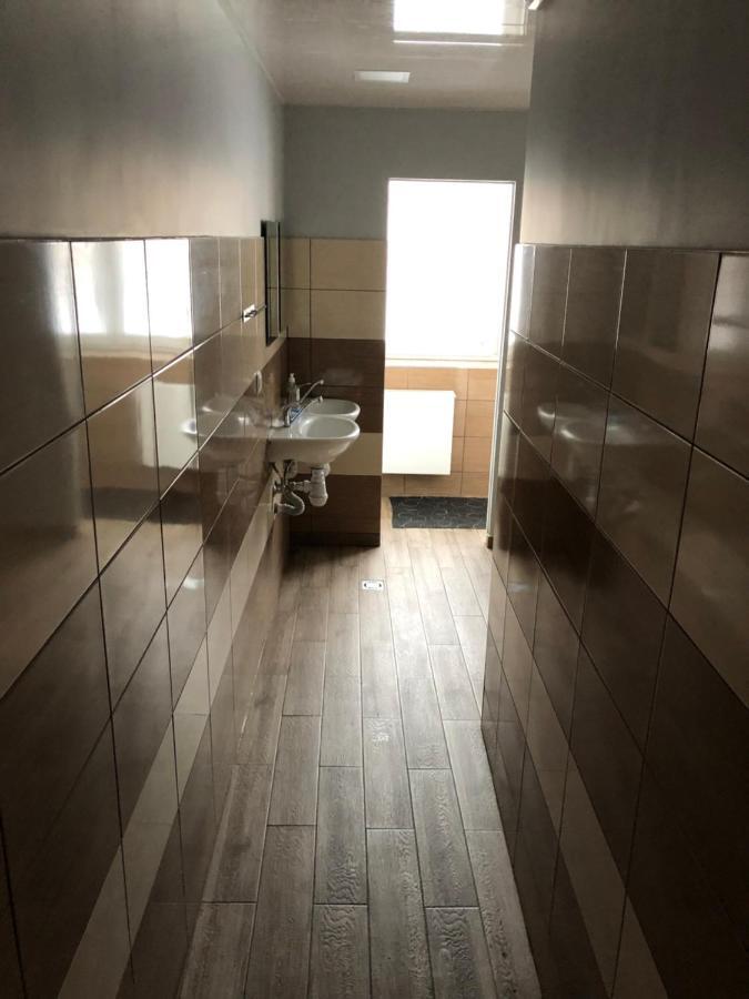 Hostel Laurita Kaunas Eksteriør billede